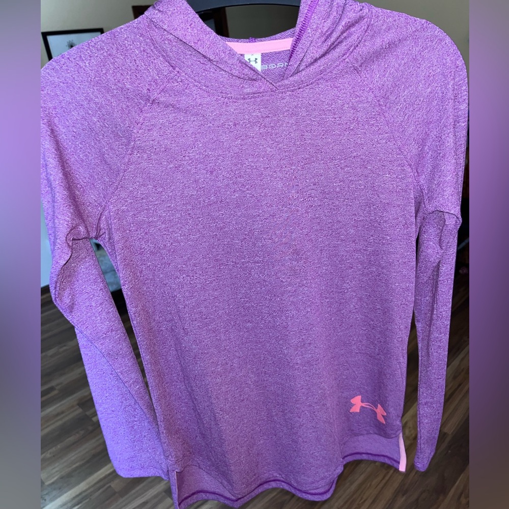 Under Armour Shirt Girls- Large/12 Thread Borne Hooded Long Sleeve loose purple